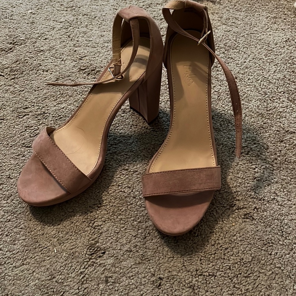 Dusty pink heels